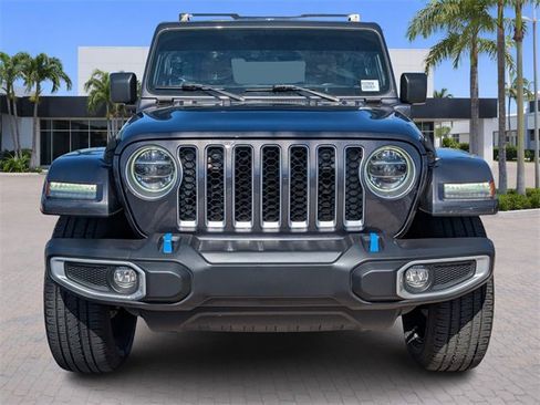 Used 2022 Jeep Wrangler Unlimited Sahara w/ Cold Weather Group image 3