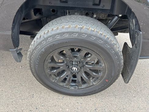 Used 2025 Ford F150 Lariat AWD/4WD image 7