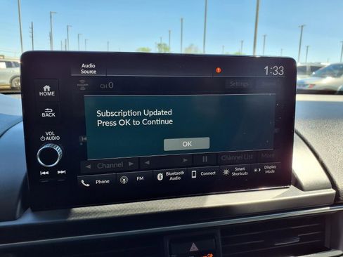 Used 2025 Honda Pilot EX-L image 20