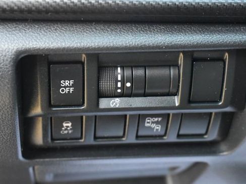 Used 2018 Subaru Crosstrek 2.0i Premium image 22