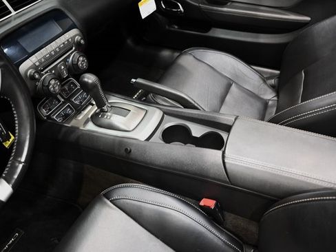 Used 2011 Chevrolet Camaro SS image 19