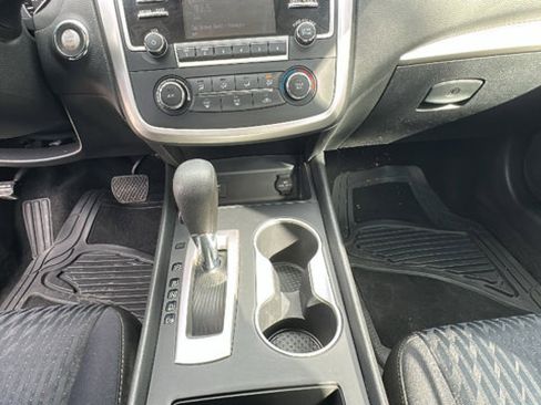 Used 2018 Nissan Altima 2.5 S w/ S Convenience Package image 19