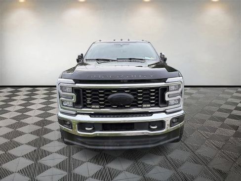Used 2024 Ford F350 Lariat w/ Lariat Ultimate Package AWD/4WD image 2