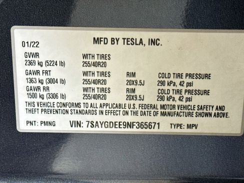 Used 2022 Tesla Model Y Long Range AWD/4WD image 29