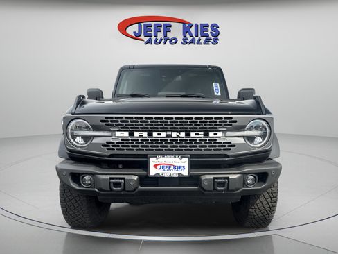 Used 2023 Ford Bronco Badlands w/ Sasquatch Package AWD/4WD image 3