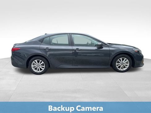Used 2025 Toyota Camry LE FWD image 9