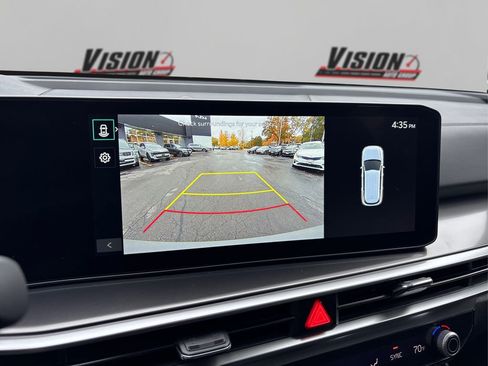 Certified 2025 Kia Sorento S w/ Panoramic Sunroof Package image 28