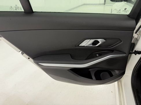 Used 2020 BMW 330i Sedan w/ Convenience Package image 35