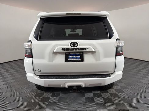 Used 2018 Toyota 4Runner SR5 Premium AWD/4WD image 4