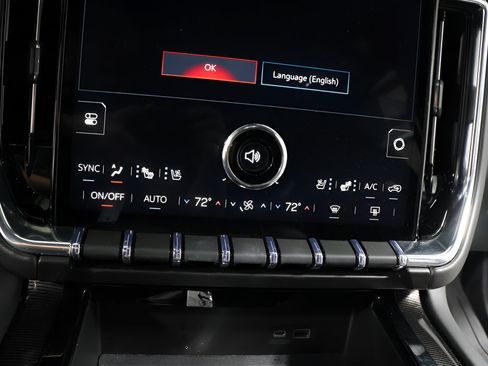 Used 2026 GMC Yukon XL Elevation w/ Elevation Premium Package AWD/4WD image 6