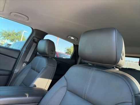 Used 2021 Chevrolet Blazer LT w/ Sound & Technology Package FWD image 14