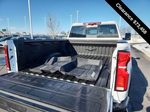 Used 2025 Chevrolet Silverado 2500 ZR2 w/ Technology Package image 31