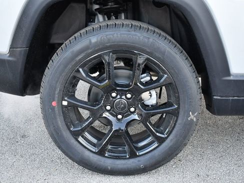 New 2026 Jeep Compass Latitude AWD/4WD image 8