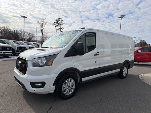 New 2026 Ford Transit 150 Low Roof RWD image 7