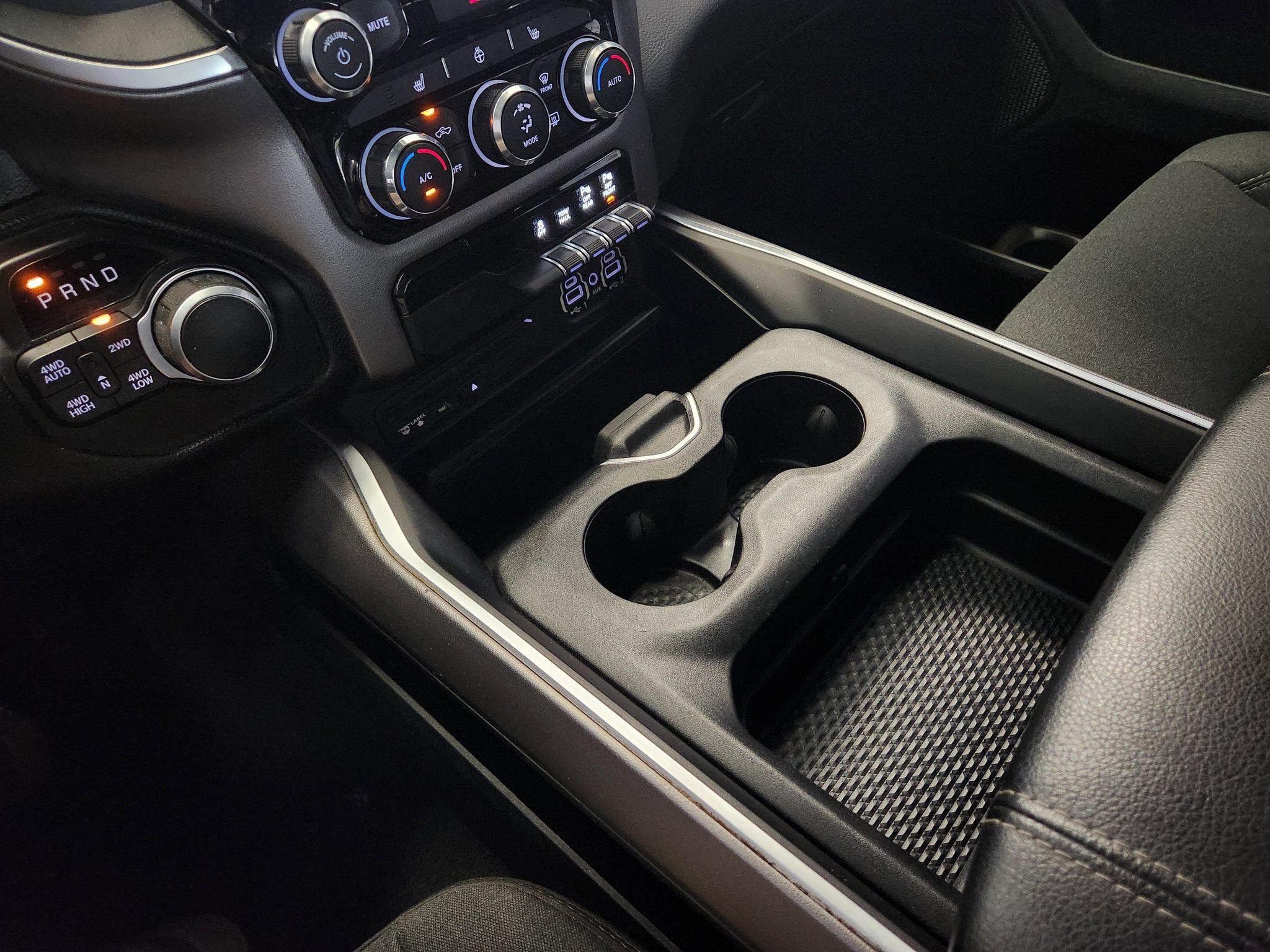Used 2019 RAM 1500 Big Horn AWD/4WD image 18