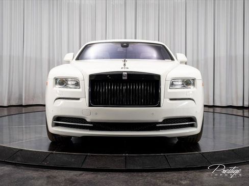 Used 2016 Rolls-Royce Wraith RWD image 2