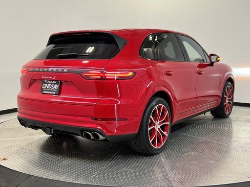Used 2022 Porsche Cayenne S image 6