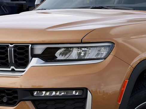 New 2026 Jeep Grand Cherokee L Limited AWD/4WD image 6