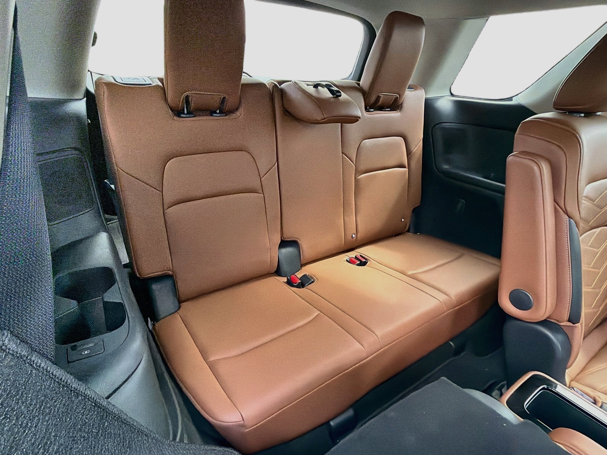 Used 2024 Nissan Pathfinder Platinum FWD image 21
