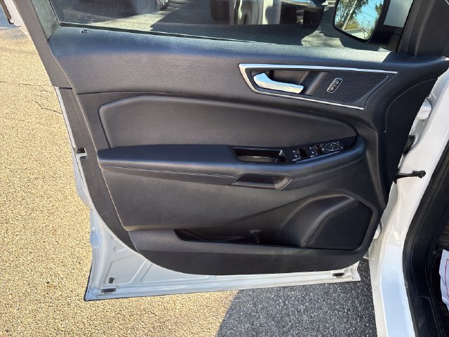 Used 2018 Ford Edge SEL w/ Equipment Group 201A AWD/4WD image 7