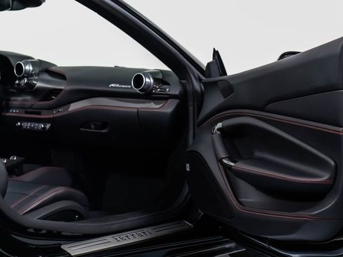 Certified 2022 Ferrari F8 Tributo image 45