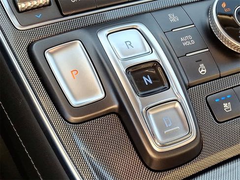 Used 2022 Hyundai Santa Fe Limited w/ Cargo Package image 15