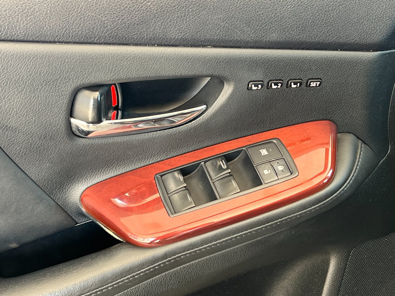 Used 2010 Lexus HS 250h FWD image 10