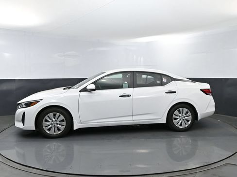 Used 2025 Nissan Sentra S FWD image 23