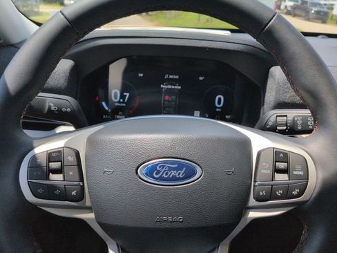 New 2026 Ford Explorer Active RWD image 29