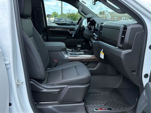 New 2026 Chevrolet Silverado 1500 LT Trail Boss w/ LT Trail Boss Premium Package AWD/4WD image 13