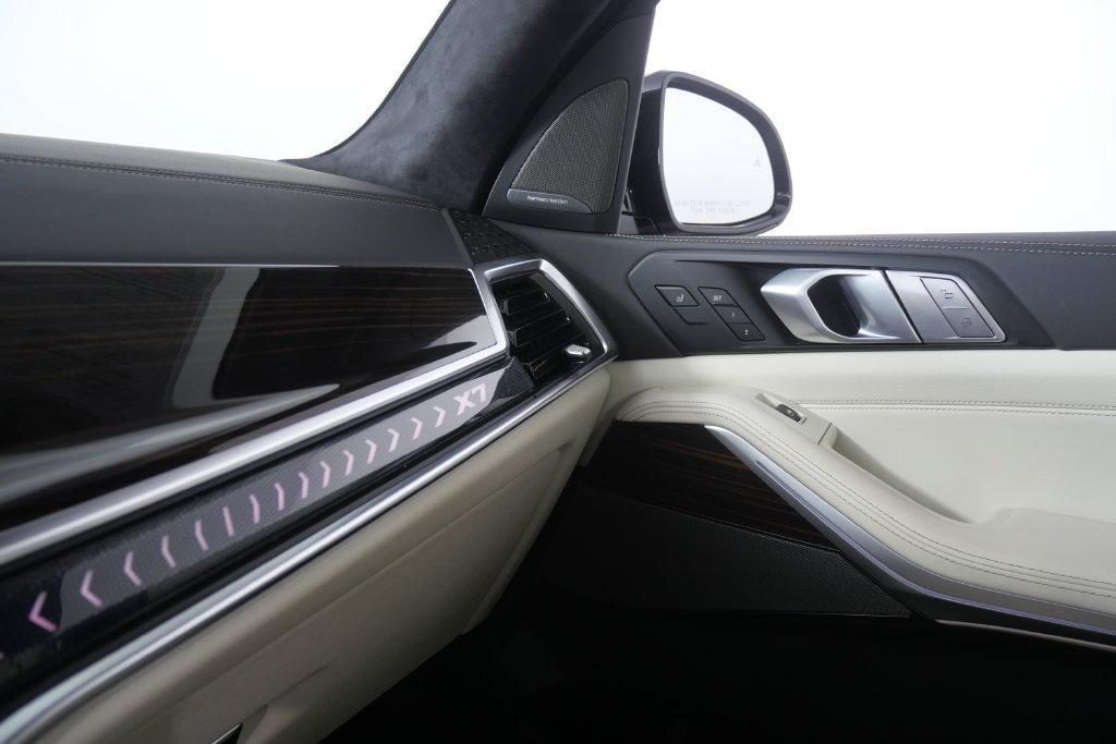 Certified 2026 BMW X7 xDrive40i AWD/4WD image 30