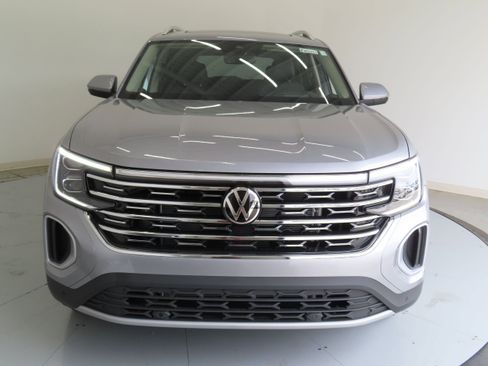 New 2025 Volkswagen Atlas SEL image 10
