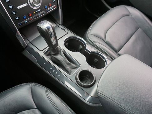 Used 2017 Ford Explorer Limited image 20