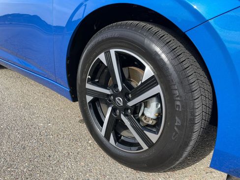 Used 2025 Nissan Sentra SV image 29