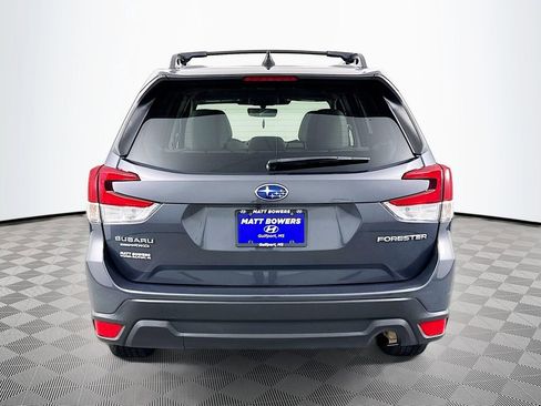 Used 2024 Subaru Forester Premium image 6