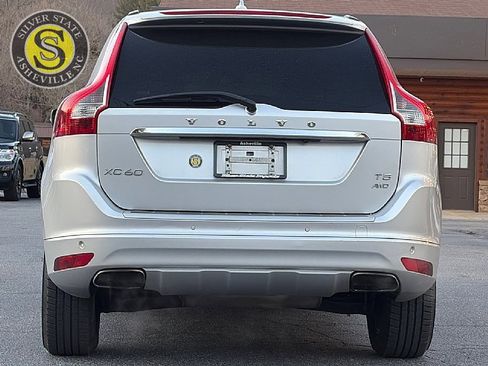 Used 2016 Volvo XC60 T5 Premier image 5