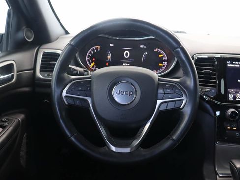 Used 2021 Jeep Grand Cherokee Laredo X RWD image 9
