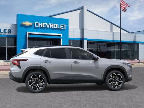 New 2026 Chevrolet Trax RS image 5