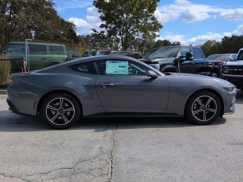 New 2025 Ford Mustang Coupe image 4