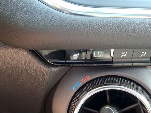 New 2026 Chevrolet Blazer LT w/ Sound & Technology Package AWD/4WD image 15