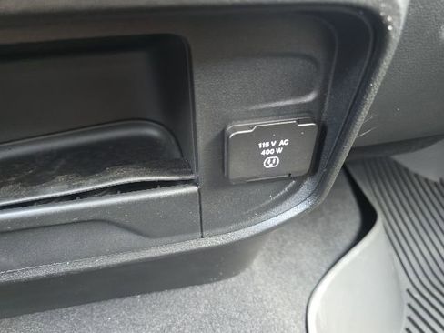 New 2026 RAM 3500 Tradesman AWD/4WD image 17