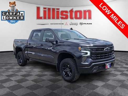 Used 2024 Chevrolet Silverado 1500 LT Trail Boss w/ Convenience Package II AWD/4WD image 3