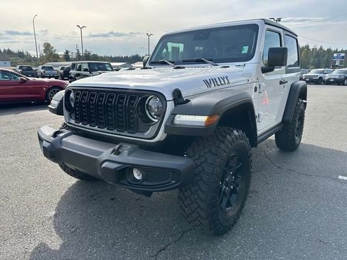 Used 2025 Jeep Wrangler Sport image 7