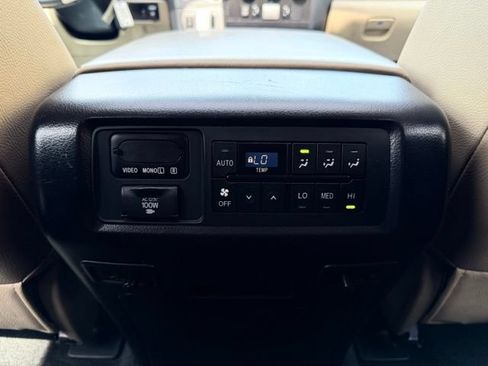 Used 2016 Toyota Sequoia Limited w/ Safety & Convenience Package AWD/4WD image 31