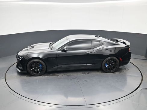 Used 2019 Chevrolet Camaro SS image 30