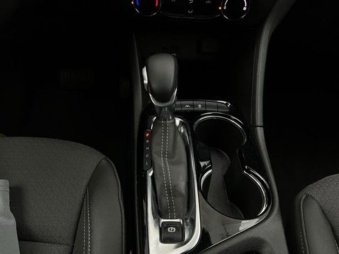 Used 2025 Buick Encore GX Preferred image 22