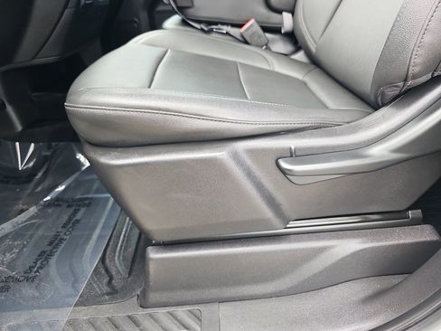 Used 2022 Chevrolet Silverado 3500 W/T AWD/4WD image 22