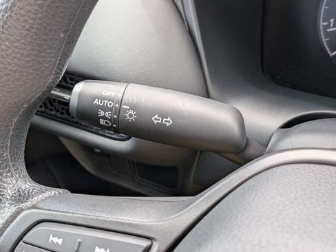 Used 2025 Honda HR-V LX image 23
