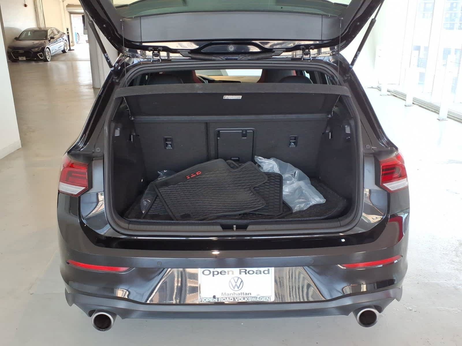 Used 2024 Volkswagen GTI SE w/ SE Leather Seats Package FWD image 10