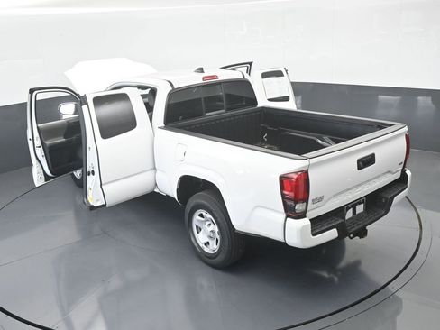 Used 2022 Toyota Tacoma SR image 61